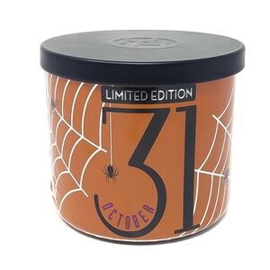 Limited Edition Halloween 31 Candle – Apple Scent, 3-Wick